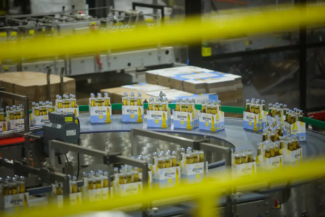 Ambev deve ter receita líquida de 21,2 bilhões no terceiro trimestre de 2026. O crescimento desse valor me parece tênue…