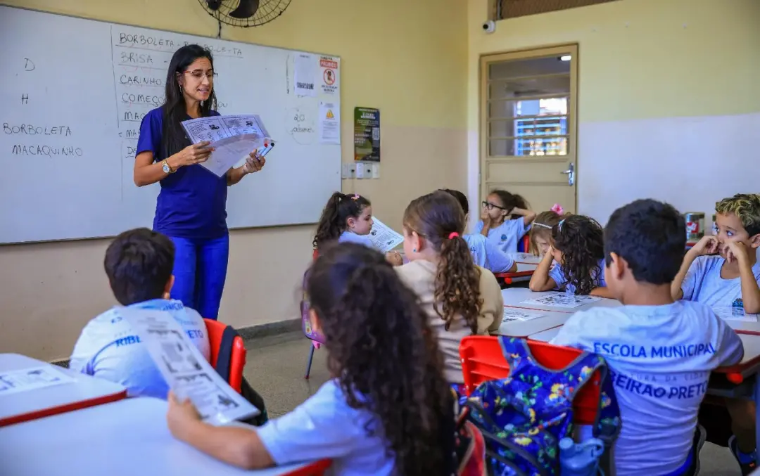 Ribeirão Preto abre processo seletivo para contratar professores usando a nota da Prova Nacional Docente de 2025. A for…