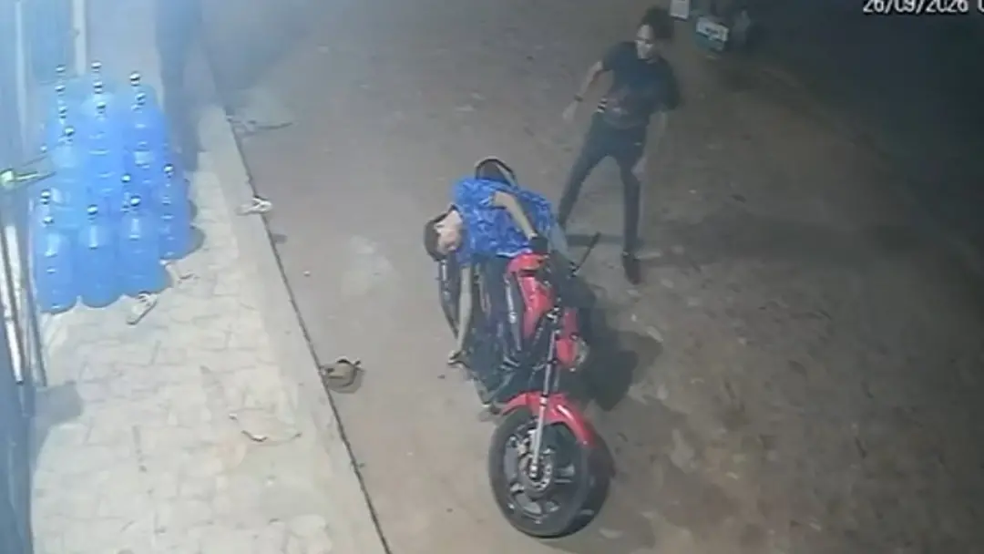 Juazeiro do Norte, Ceará, viu populares impedirem um assalto em São José no último sábado. Pedradas atingiram um dos su…