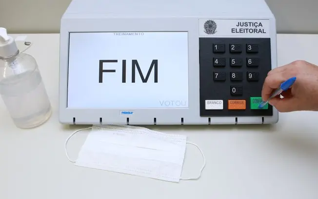 Processo das pesquisas eleitorais envolve planejamento estatístico e regras da Justiça Eleitoral. Começa com a pesquisa…