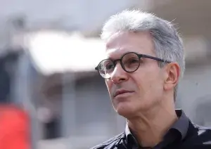 Romeu Zema vai manter a candidatura presidencial até o fim do primeiro turno, apesar da pressão para aliança imediata c…