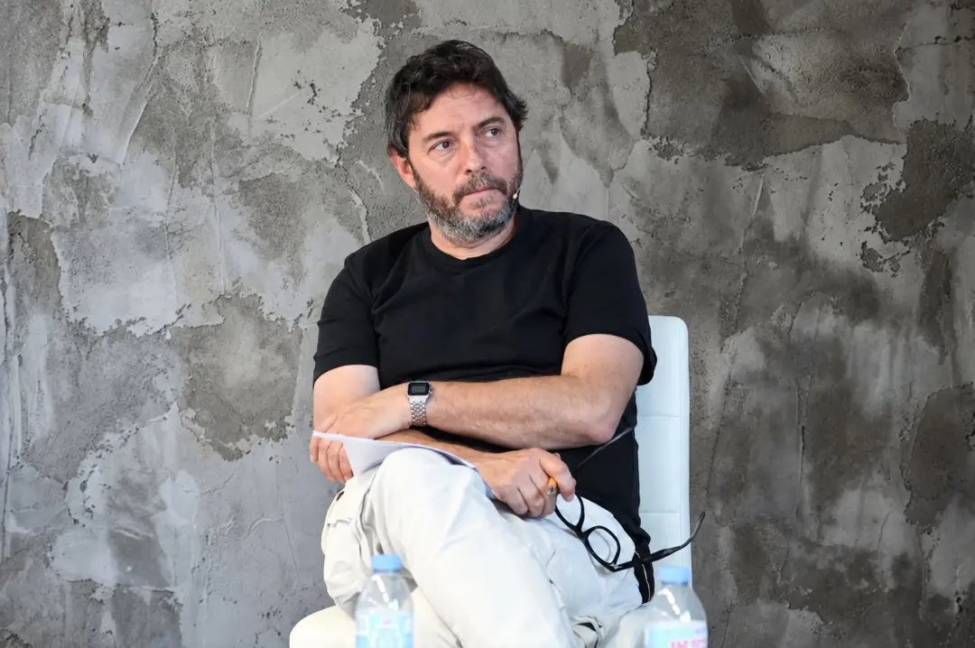 Samuel Alonso é o novo diretor da Feira do Livro de Madrid, assumindo a liderança da 86ª edição em 2027. É importante m…