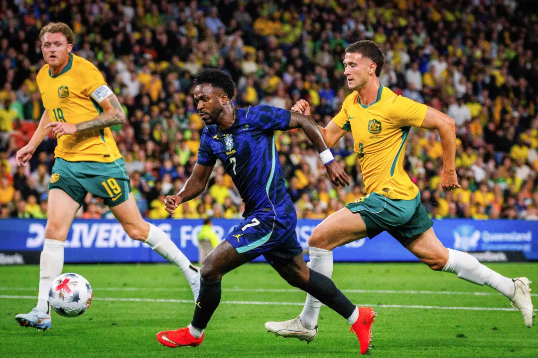 Vini Jr. conversou sobre o pênalti contra a Austrália, dizendo que Bruno Guimarães sabia que ele precisava de confiança…