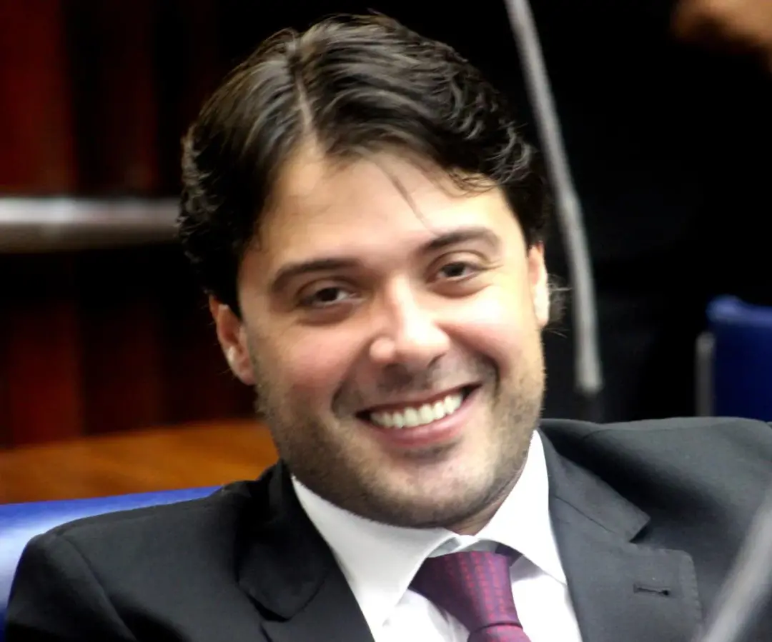 PF apreendeu 220 mil reais em espécie em operação sobre apoio eleitoral de facção na Paraíba. Negociar influência polít…