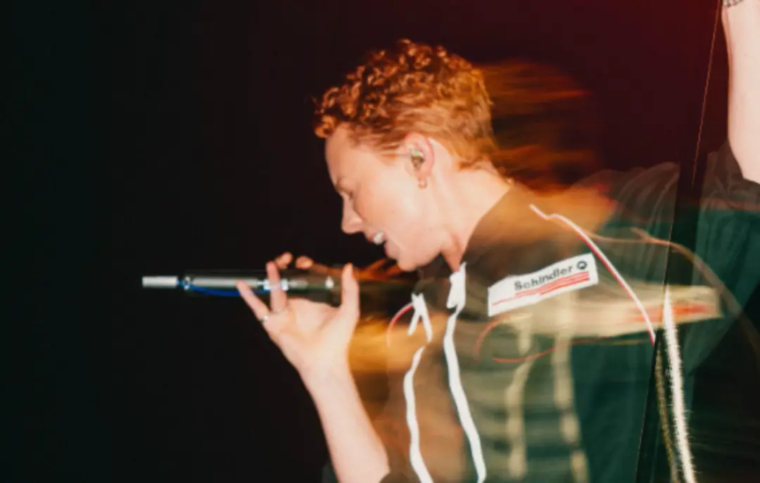La Roux vai fazer turnê em 2027 na Inglaterra, Europa e América do Norte. É a chance de ver o álbum Old Flames no palco…
