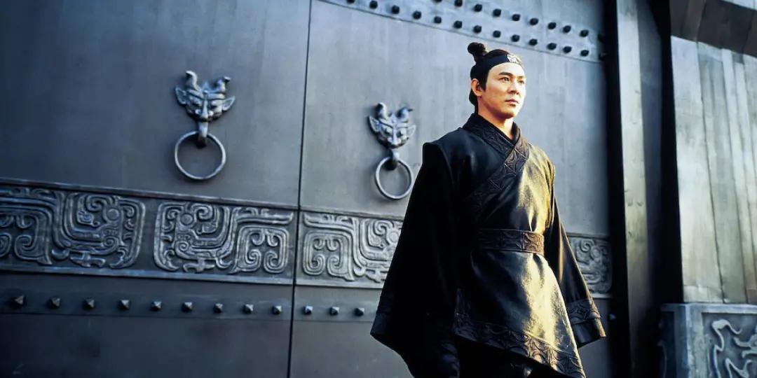 Jet Li é citado como uma figura influente no cinema de ação, por ter trazido o wushu chinês para o mundo. Achei importa…