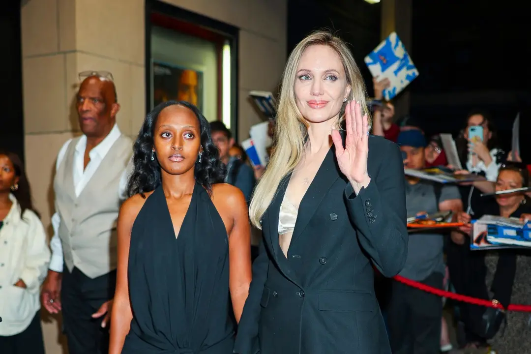 Zahara, filha de Brad Pitt e Angelina Jolie, é a terceira criança a tirar o sobrenome dele. Parece que a mudança mostra…