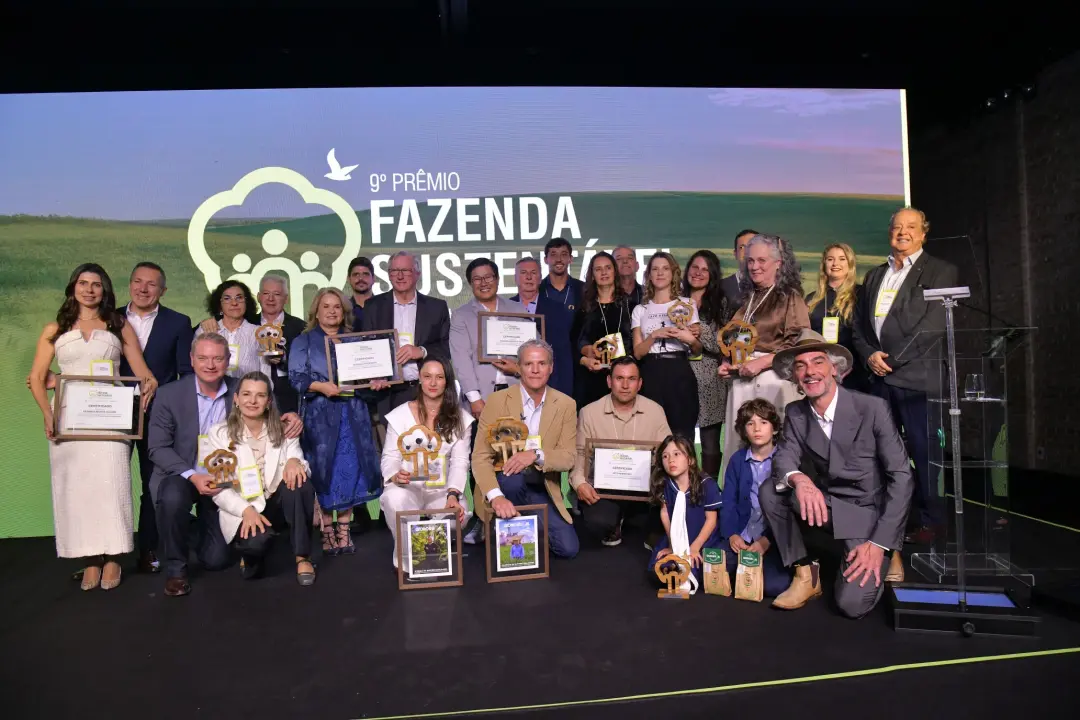 18 fazendas finalistas entram na disputa do Prêmio Fazenda Sustentável, reconhecendo quem equilibra meio ambiente, soci…