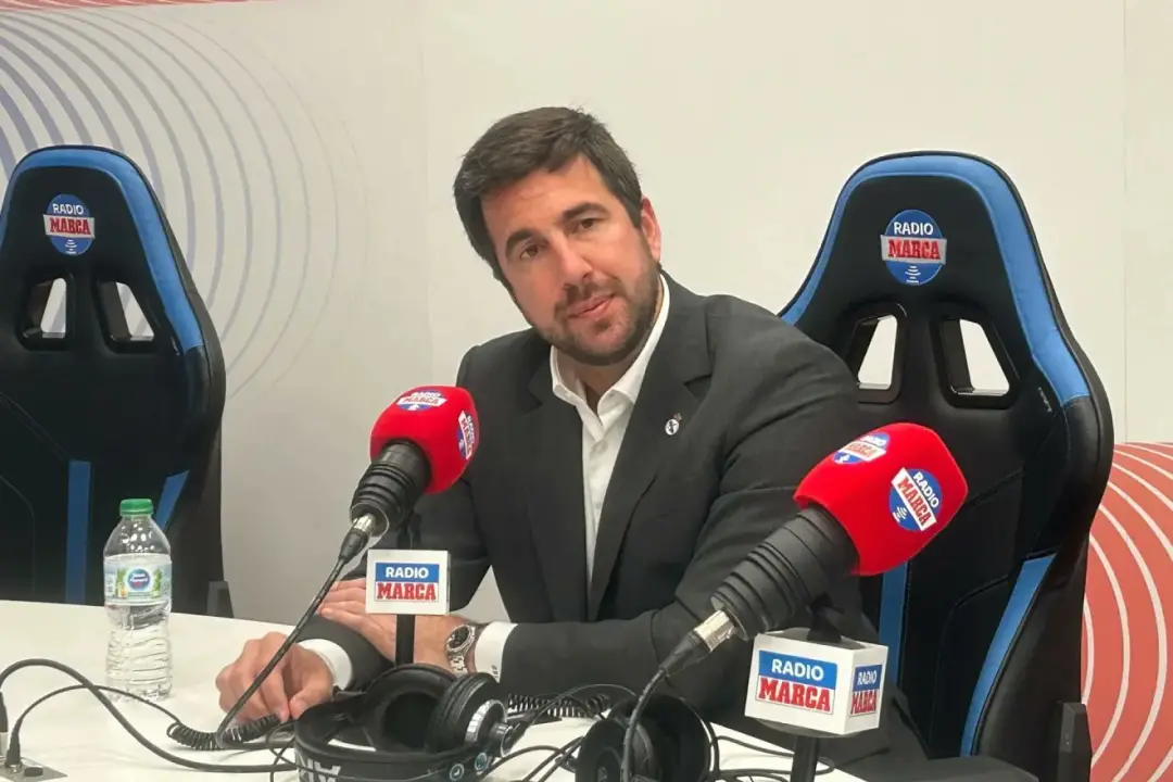 Enrique Riquelme falou sobre a situação com Florentino Perez, mencionando que, após as eleições do Real Madrid, todos p…