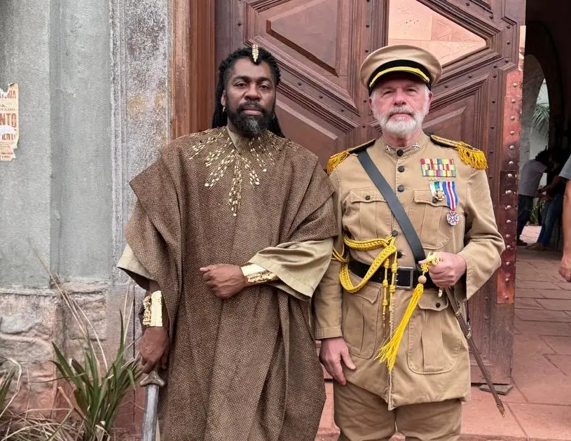 General Mackenzie, interpretado por Henri Pagnoncelli, vai comandar tropas ao lado de Jendal na reta final de A nobreza…