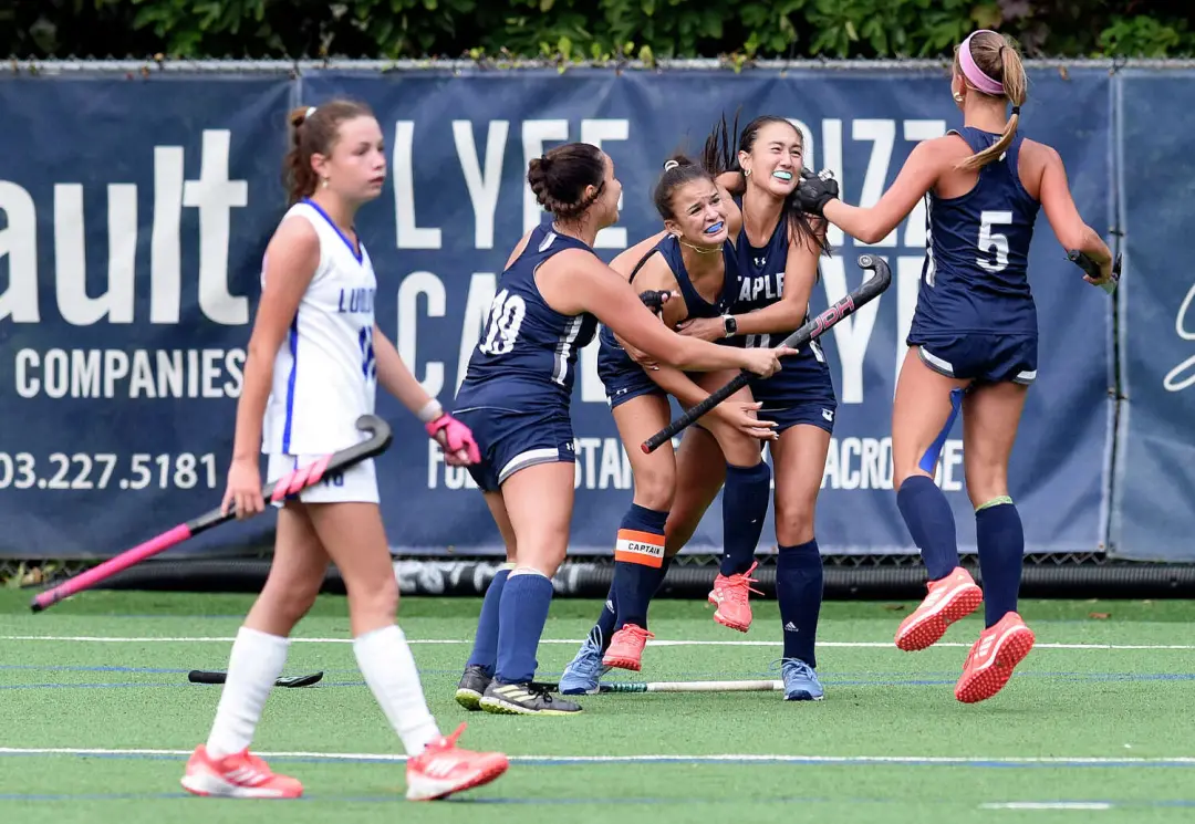 Staples venceu o Fairfield Ludlowe no handebol escolar de Connecticut. É bom ver times mostrando garra na competição, i…