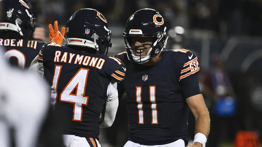 Keenum marcou um touchdown correndo contra os Eagles, sua primeira corrida em sete anos, no jogo do Bears. Um backup mo…