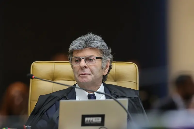 Fux suspendeu a decisão de Dino sobre posts sobre Nossa Senhora Aparecida no STF. Essa oscilação entre as decisões de m…