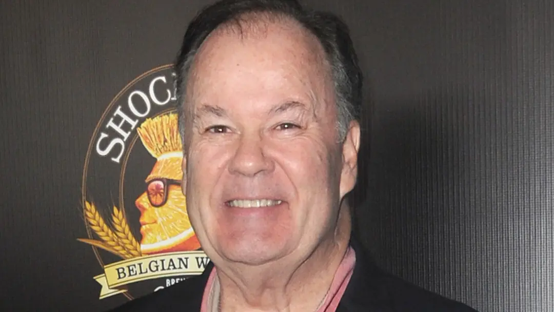Dennis Haskins, ator conhecido por Richard Belding em Saved by the Bell, faleceu aos 75 anos. É uma perda triste para q…