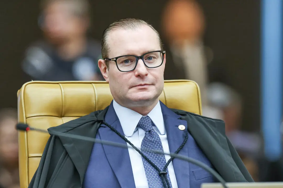 Zanin manda provedores darem acesso grátis aos sites da Justiça Eleitoral nos três dias antes e um depois das votações.…