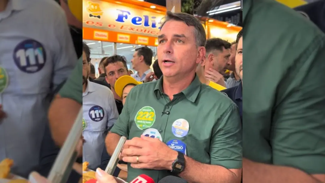 Flávio Bolsonaro agradeceu a CNBB por esclarecer que a entidade nao teve envolvimento na divulgação de informacoes fals…