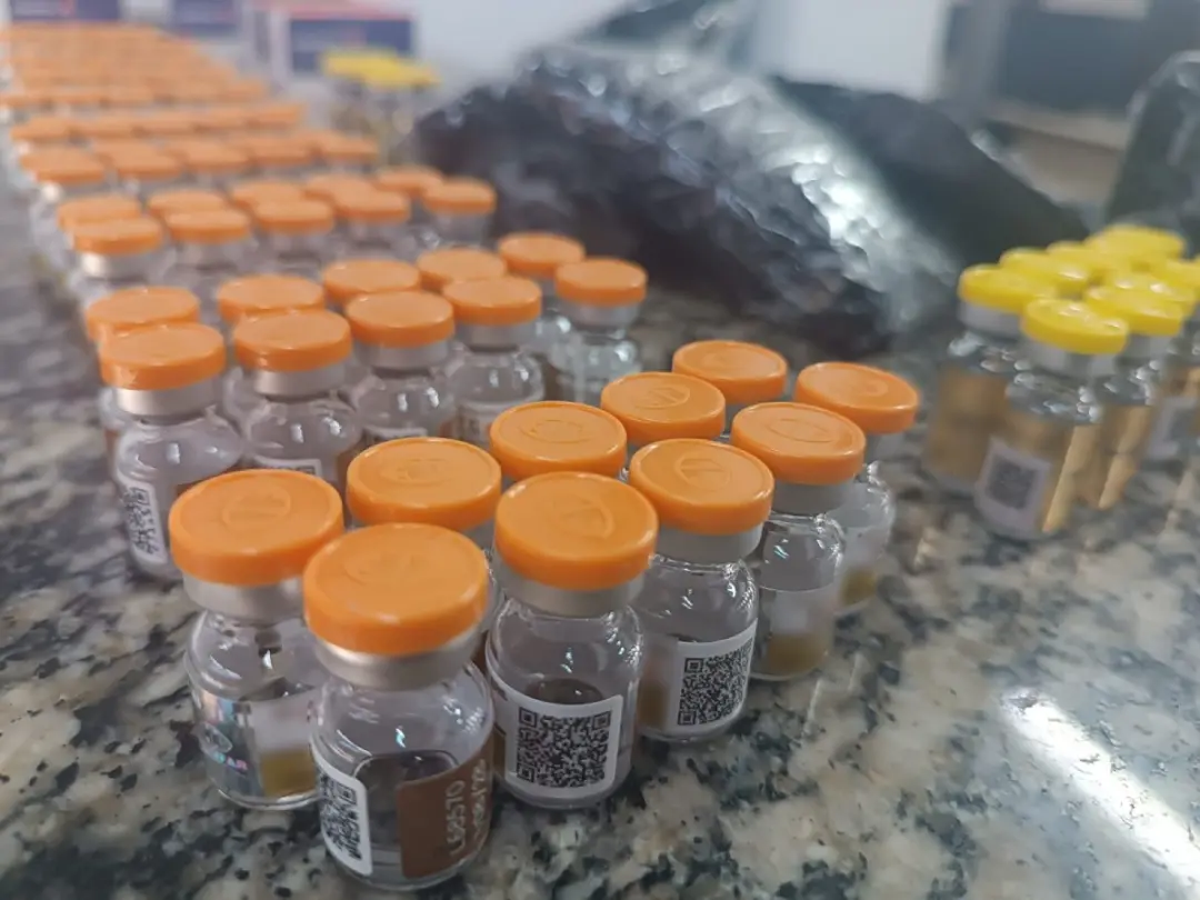 Resende, RJ: três homens foram detidos com 130 ampolas de medicamento importado ilegalmente na Via Dutra. O contrabando…