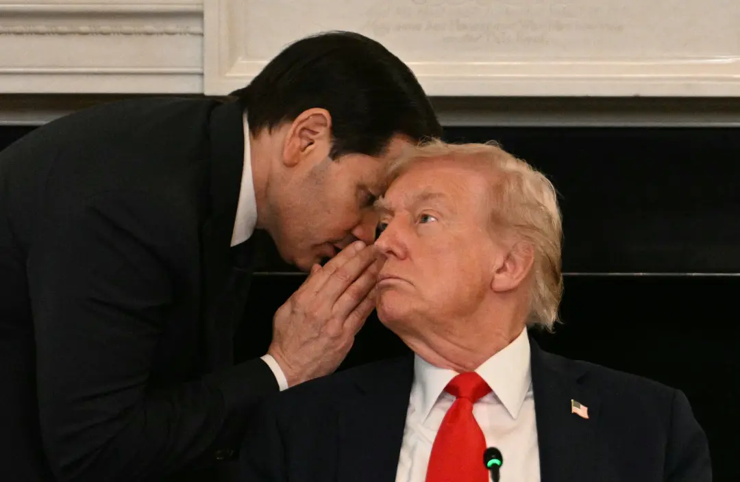 27 autoridades latinas tiveram vistos revogados ou restringidos por decisão do governo Trump, visando pessoas ligadas a…