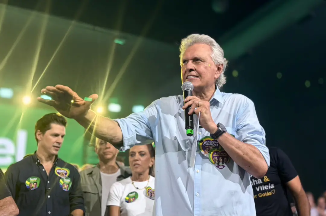 Ronaldo Caiado com agenda cheia em Goiás, seis dias antes do primeiro turno de 2026. O candidato do PSD foca na reeleiç…
