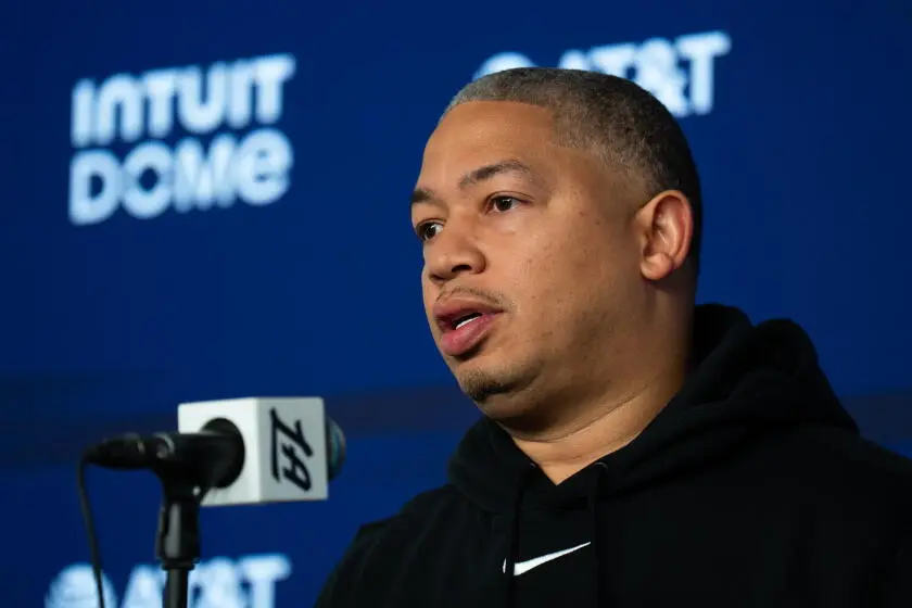 Intuit Dome, bastidores dos Clippers tiveram um início com um pedido de desculpas do Trent Redden pelos problemas com K…