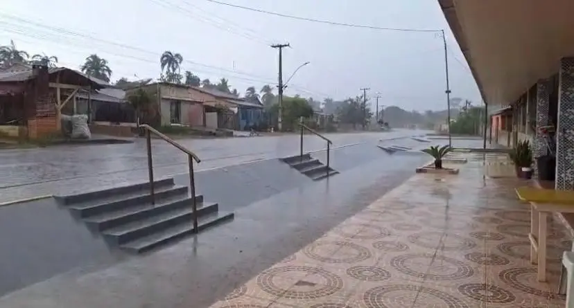 Chuva forte prevista para municípios do Baixo Amazonas, com alertas de até 30 milímetros por hora nesta terça. Essa pan…