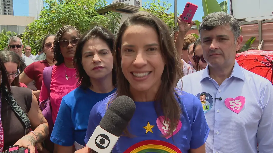 Raquel Lyra promete deixar todas as Delegacias da Mulher funcionando 24 horas em Pernambuco. Isso mostra um avanço na i…
