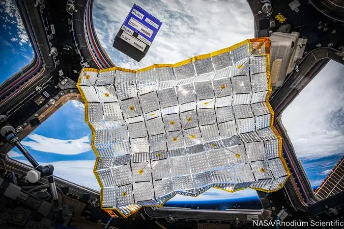 Cornell, nos Estados Unidos, teve estudantes publicando resultados de dois experimentos de veleta espacial, Alpha CubeS…