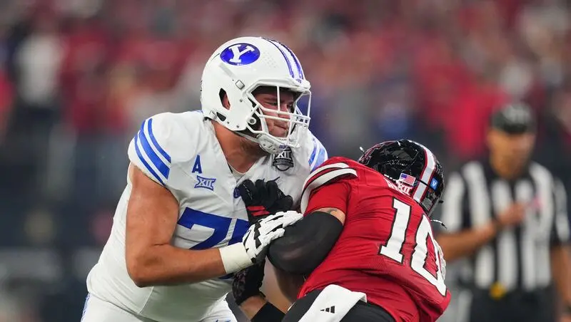 Andrew Gentry, atacante do BYU, fez cirurgia no tornozelo após lesão no jogo contra Colorado State. É uma pena ver um a…