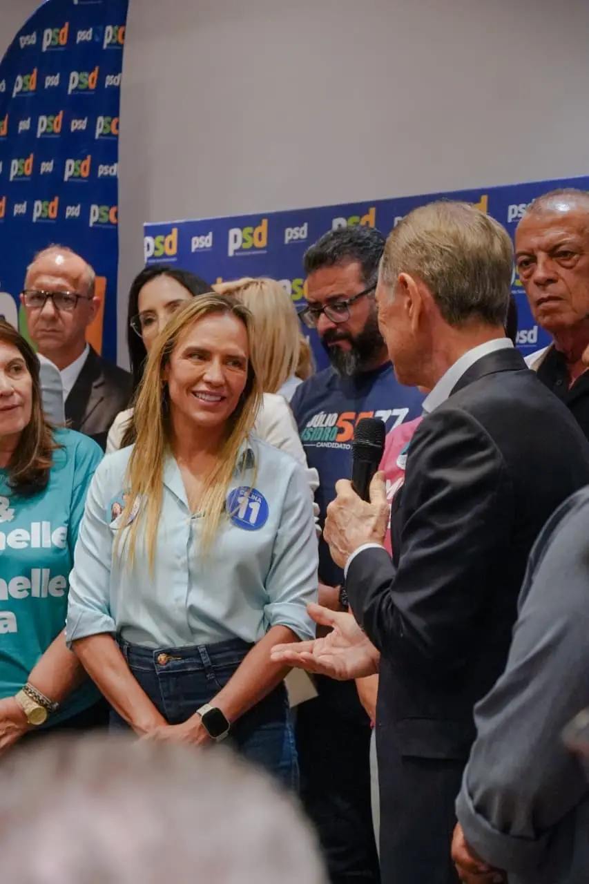 Celina Leão lidera com 42% das intenções de voto na pesquisa Datafolha, com Leandro Grass em segundo com 23%. A vantage…