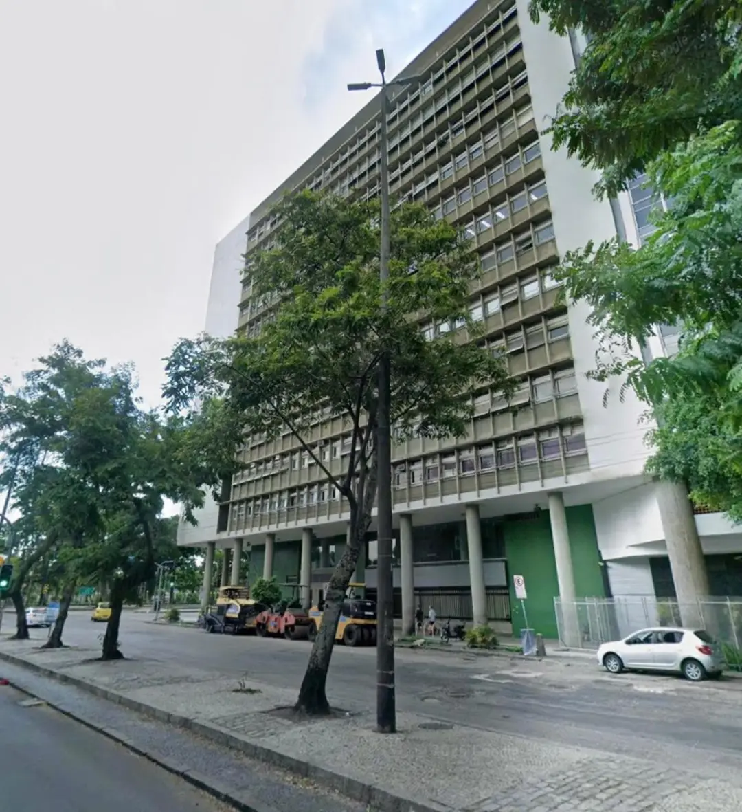 Centro Empresarial Arcos da Lapa será transformado em residencial com 384 apartamentos na Rua Teixeira de Freitas 31. M…