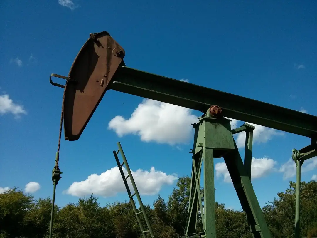 Donald Trump rejeitou a proposta do Irã para fim do conflito, e o petróleo bruto subiu cerca de 2%, chegando a US$ 107 …