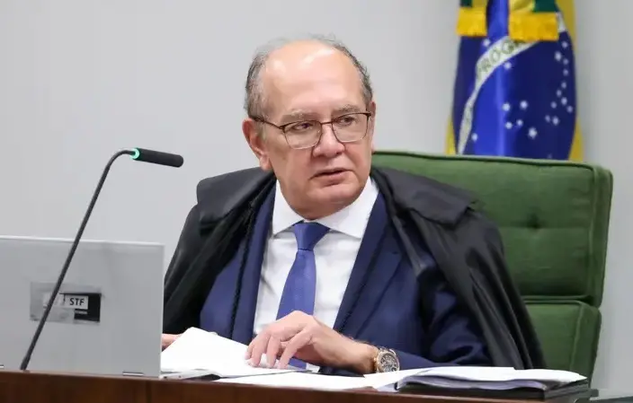 Gilmar Mendes defendeu suspender o julgamento no STF sobre Alexandre de Moraes até saber quais ministros estão citados …