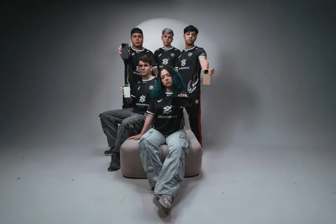 realme fechou parceria com o Fluxo W7M, clube de esports brasileiro. Tecnologia e performance entram na comunidade game…