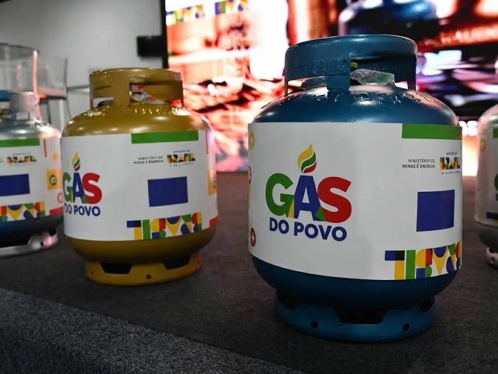 Mais de 399 mil famílias no Rio Grande do Sul tiveram gás gratuito em setembro pelo programa Gás do Povo. É bom que o b…