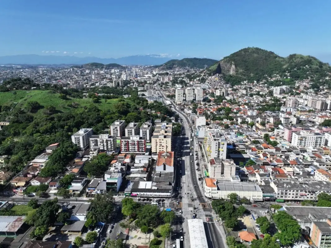 Praça Seca será a segunda área a ser retomada, promete Eduardo Paes, e haverá um novo batalhão da PM na região. A criaç…