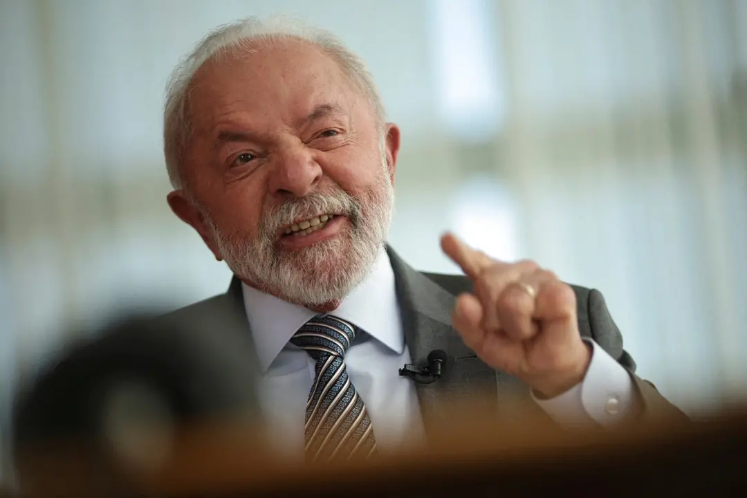 Lula defende a proibição das bets, dizendo que não causa prejuízo ao futebol brasileiro. Ele aponta que a lei das SAFs …