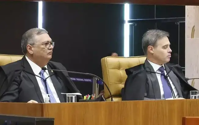 Flávio Dino enviou ao Plenário do STF a decisão de autorizar posts sobre Nossa Senhora Aparecida, derrubando a remoção …
