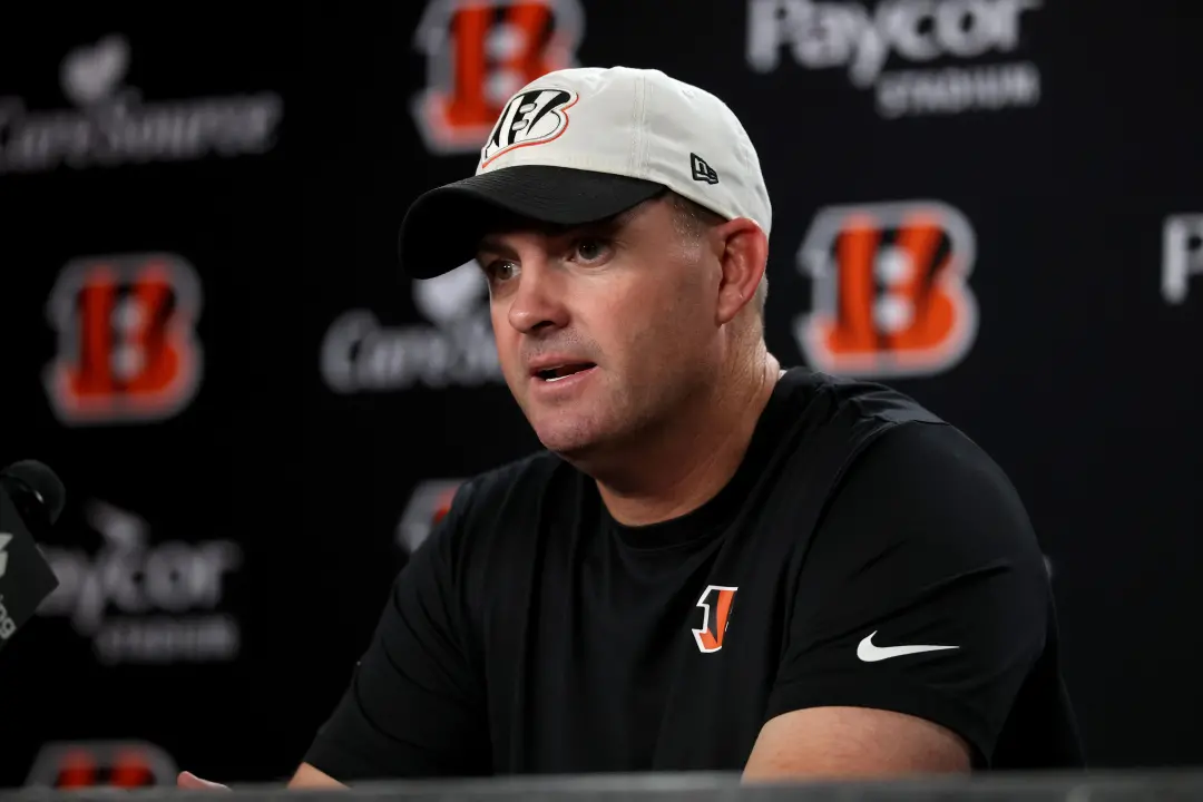 Bengals com lesões no domingo, Colbie Young saiu cedo com lesão no joelho. Essa saída é um aperto, pois com Andrei Iosi…