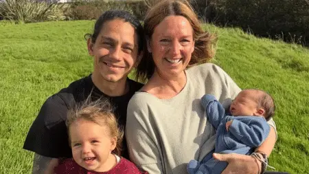 Ilha remota da Escócia registrou o primeiro nascimento de bebê depois de 34 anos. Isso mostra que a vida segue encontra…
