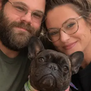 Casal ficou gravemente ferido e a cadela morreu depois de um ataque de urso nos Estados Unidos. Parece que a natureza é…