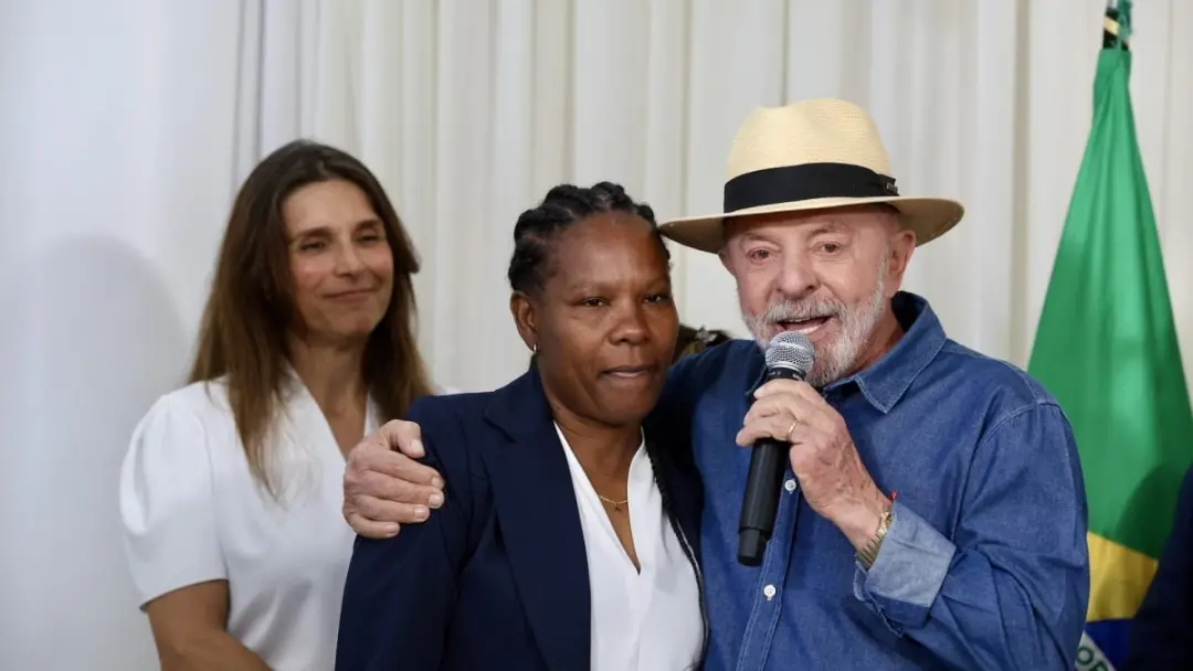 Lula sanciona lei e investe R$ 1 bilhão na Copa do Mundo Feminina de 2027. É um passo importante pra garantir igualdade…