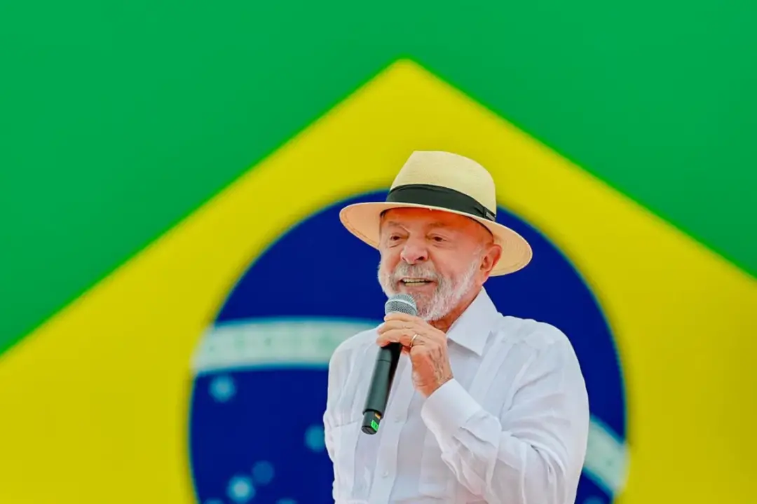 Lula afirmou que a proibicao das bets no Pais nao prejudica o futebol. Ponderando o lado do lucro das empresas, parece …