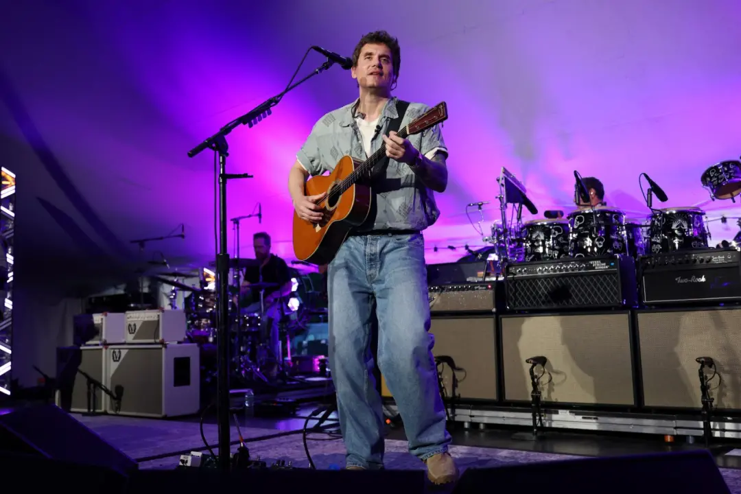 John Mayer vai voltar pro Sphere em 2027 com shows especiais. Ele fará três sets diferentes, solo, com banda completa o…