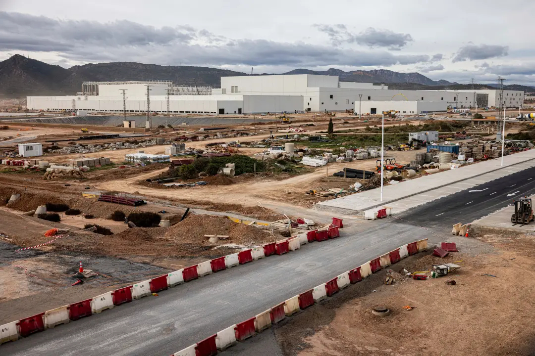 Gotion compra 49% da fábrica de baterias da Volkswagen em Sagunto por 1,1 bilhão de euros. Essa parceria com a chinesa …