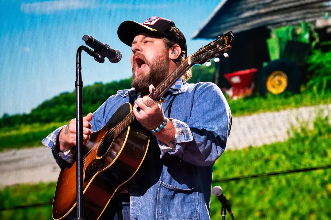 Virginia Beach, Virgínia, recebeu o Farm Aid 2026 em 26 de setembro, com Willie Nelson como anfitrião. O evento arrecad…