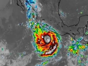 El Nino está alterando a temporada de furacões nos oceanos. Isso muda o padrão climático geral, impactando a previsibil…