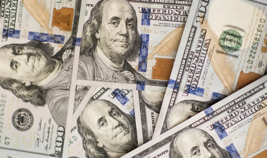 Barril acima de US$ 108 após negociações sobre Ormuz esfriarem. O dólar e juros avançam, e a Bolsa cai com essa pressão…