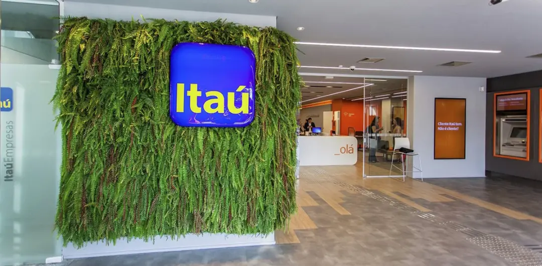 136 vagas abertas no Itaú em vários estados, de tecnologia a atendimento. A gente vê oportunidades em todo o país, do A…