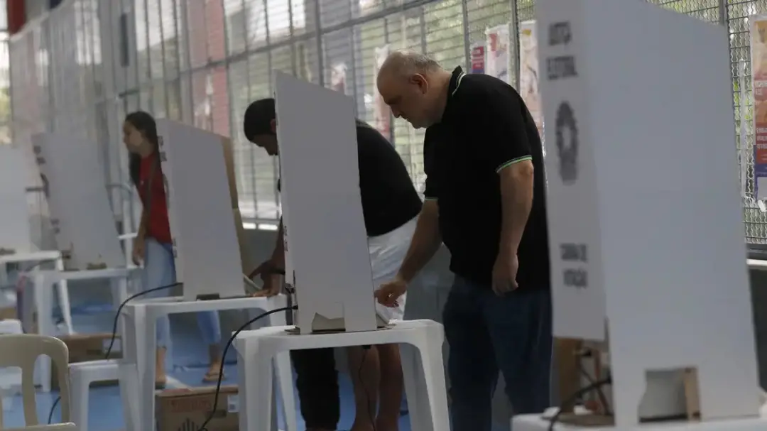 Faltam seis dias para o primeiro turno das Eleições 2026, dia 4 de outubro. A partir de segunda, há restrição de prisão…
