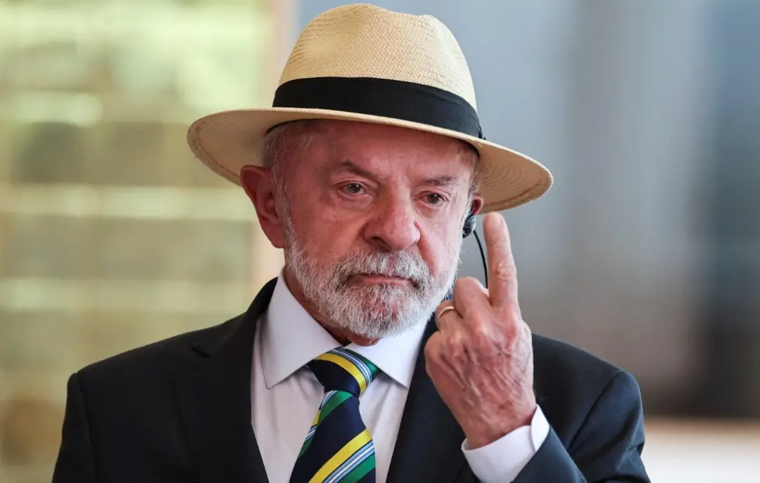 Presidente Lula sugere conselho de entidades para mudar o critério de indicação de ministros do STF. A ideia é diminuir…